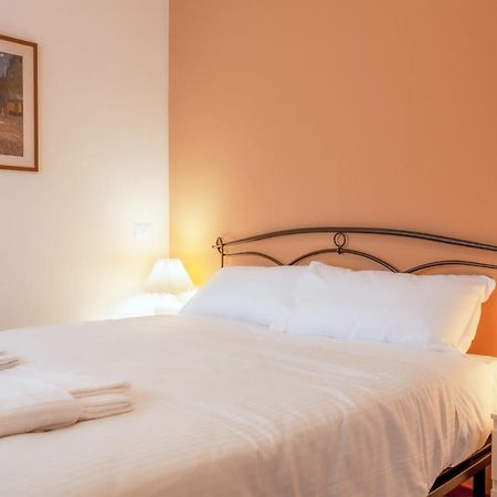 Bnbutler - Isonzo - Luminoso Appartamento In Porta Romana Milan Luaran gambar